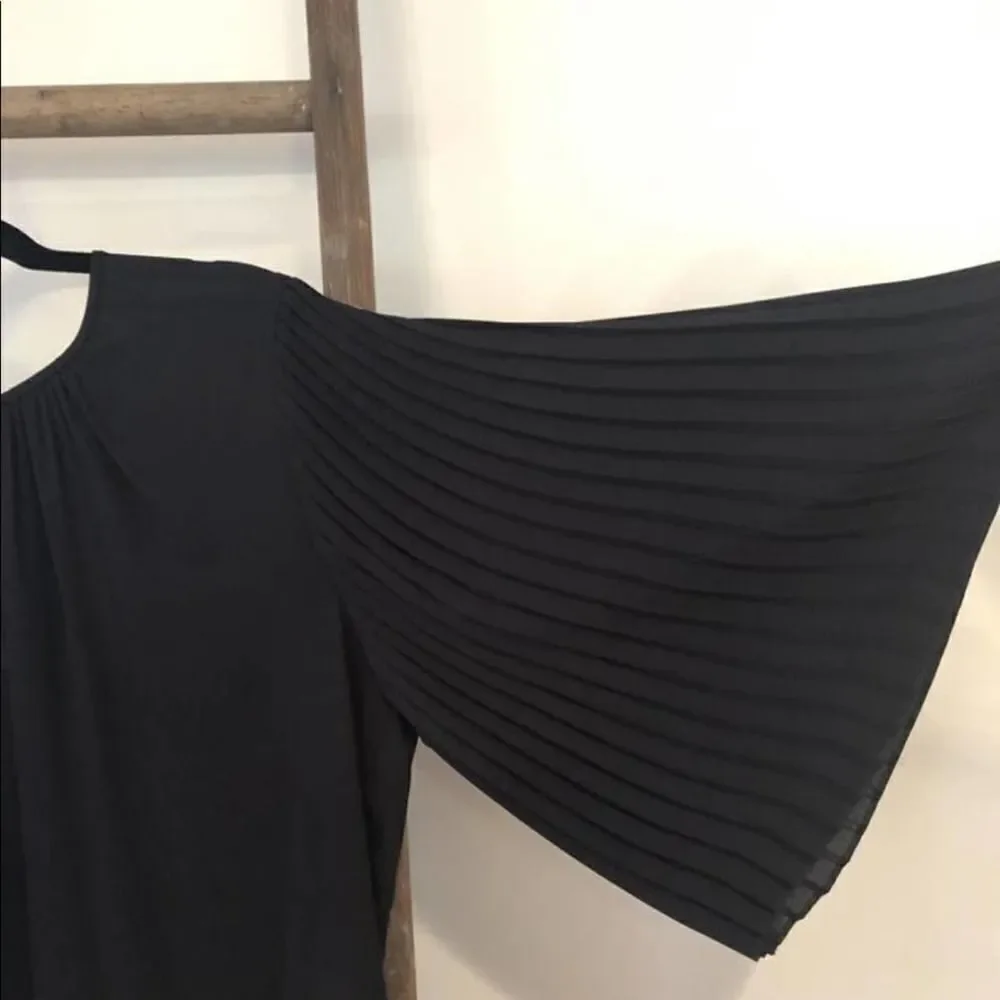 KATE SPADE Black Flutter Blouse Pleated Sleeve XSMALL